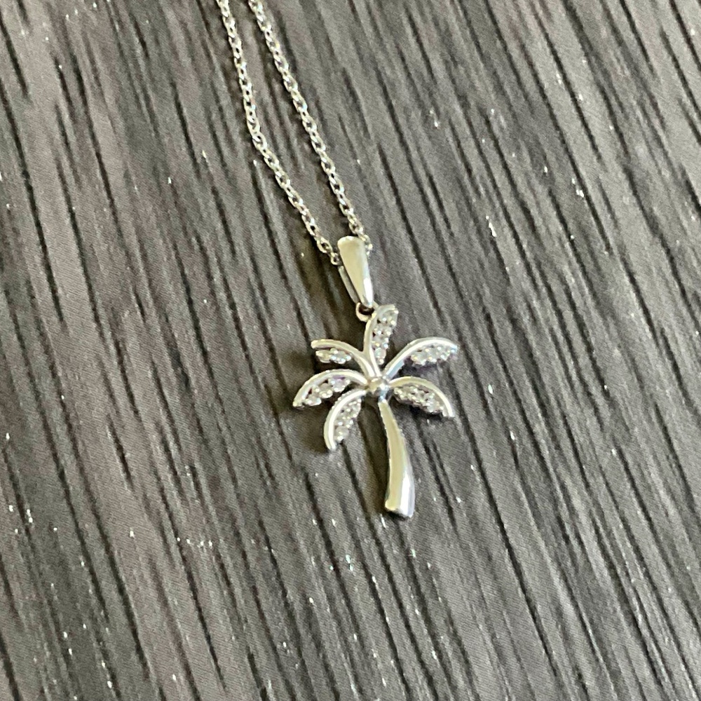 NWOB Sterling Silver Diamond Palm Tree Necklace